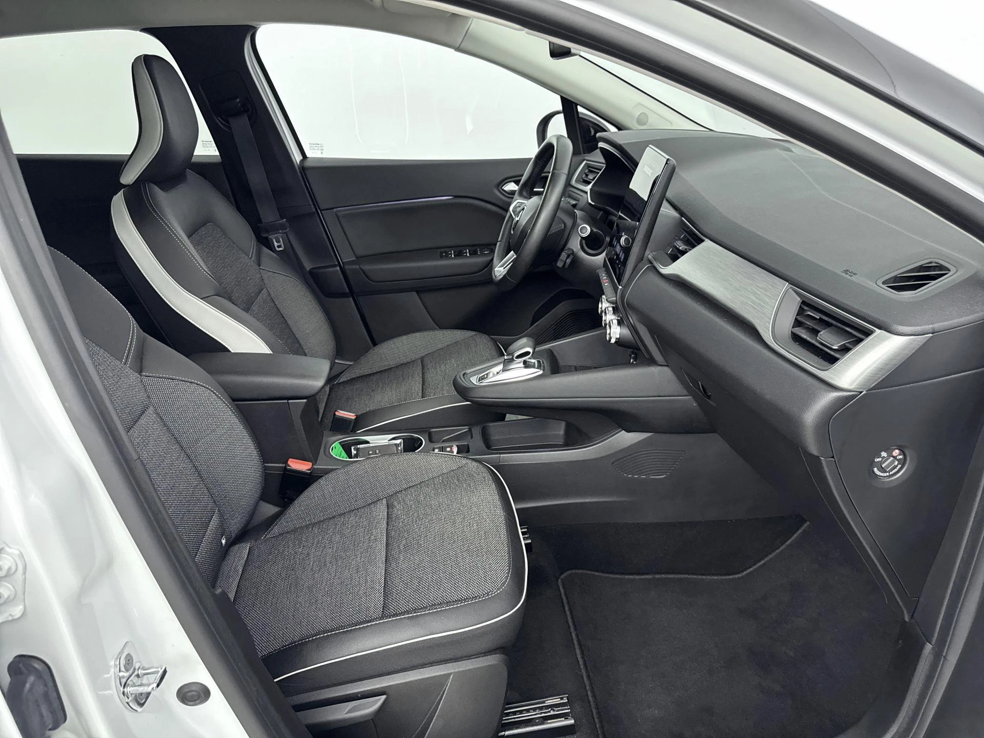 Renault-Captur-image-26