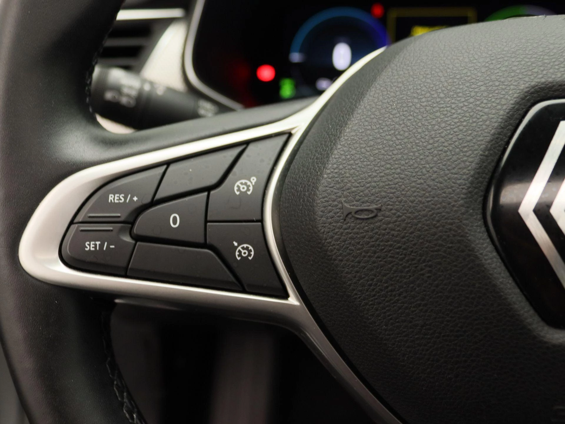 Renault-Arkana-image-19