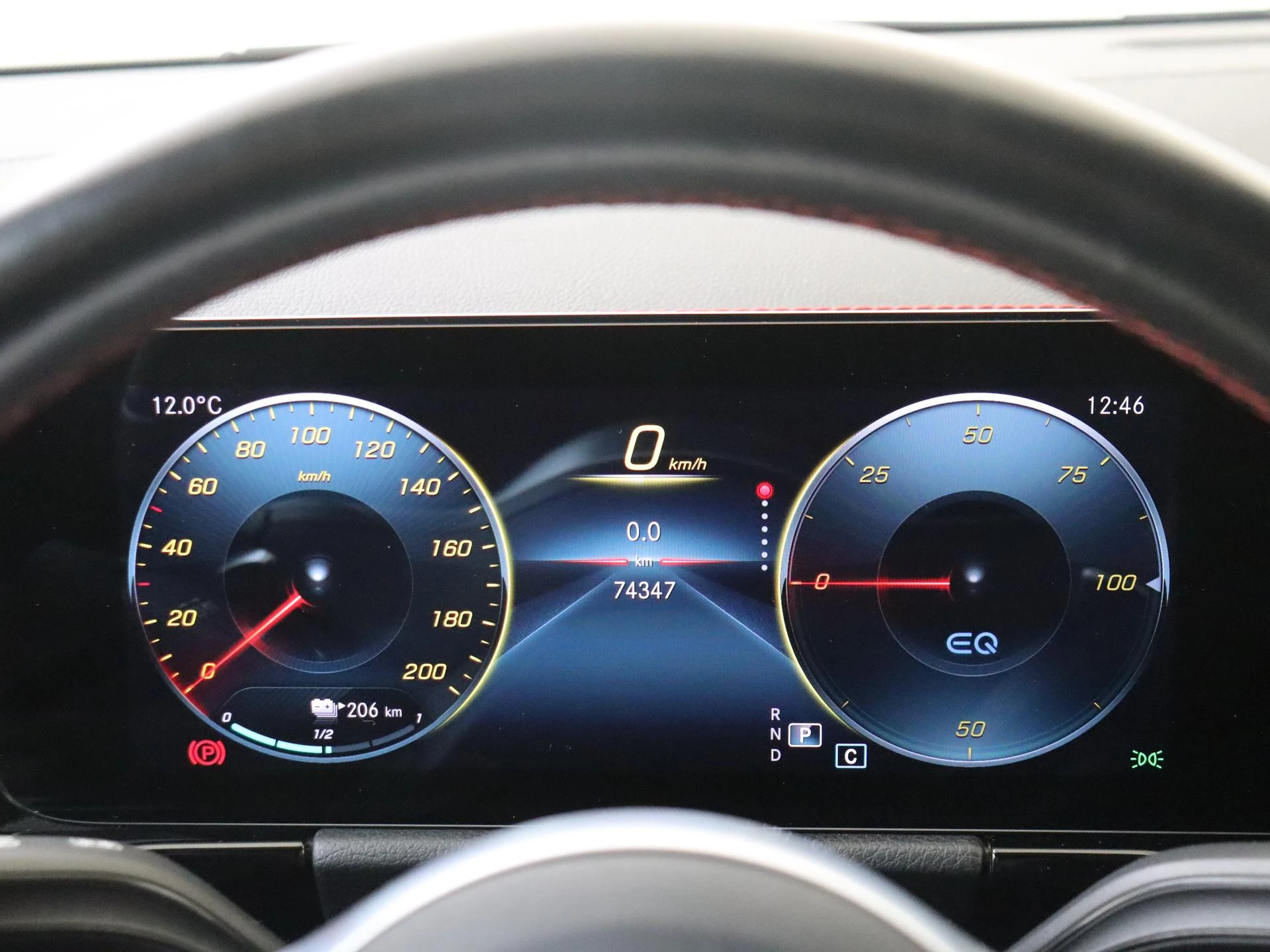 Mercedes-Benz-EQA-image-14