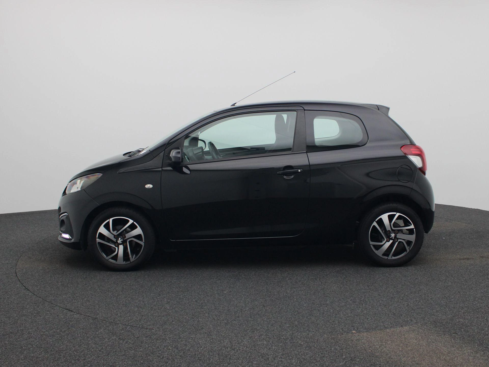 Peugeot 108 1.2 VTi Allure
