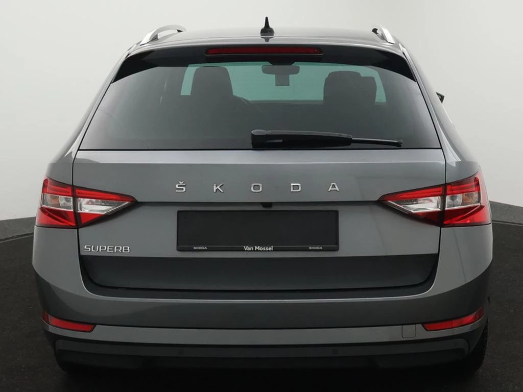 Škoda-Superb-image-3