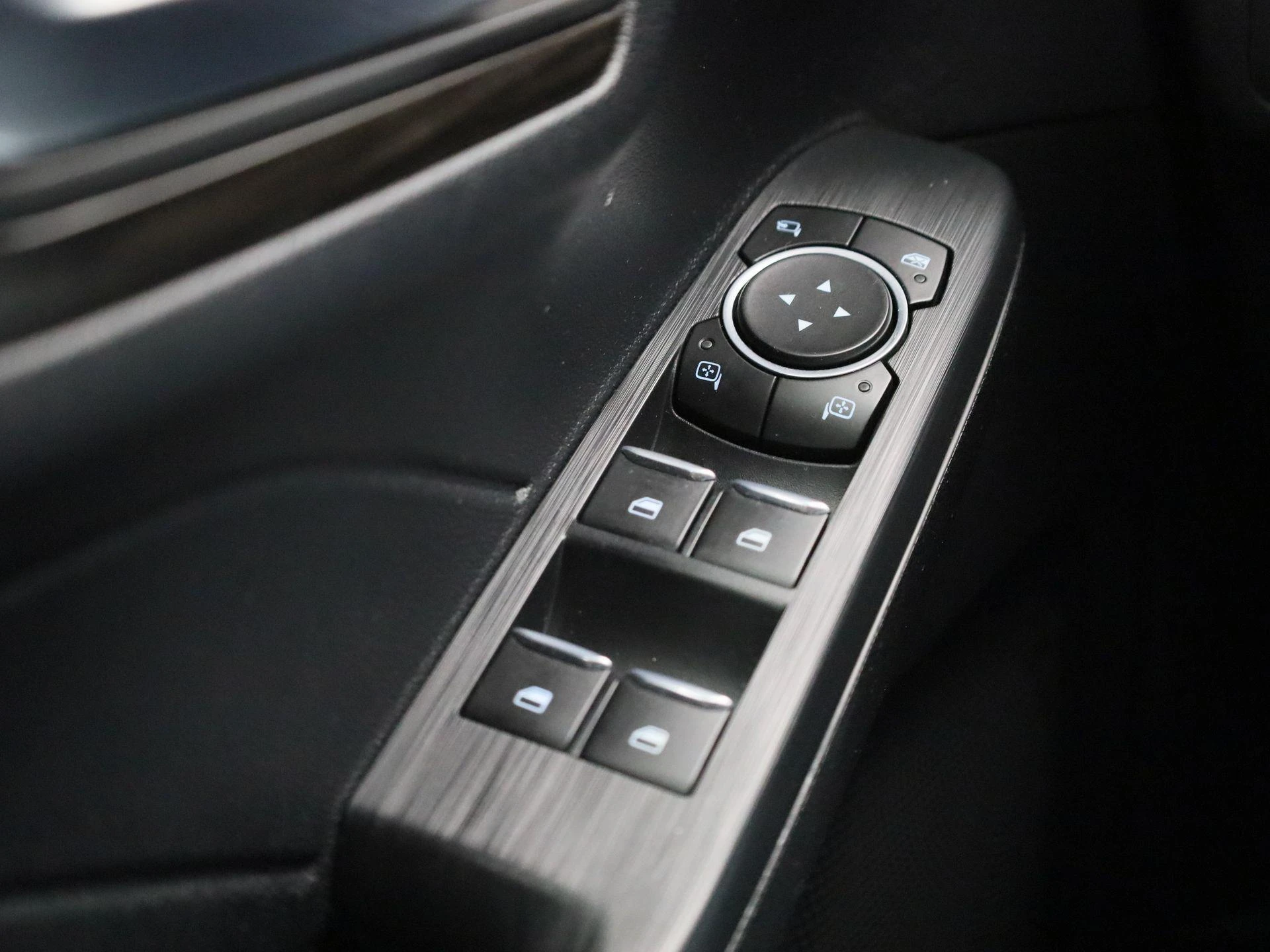 Ford-Kuga-image-29