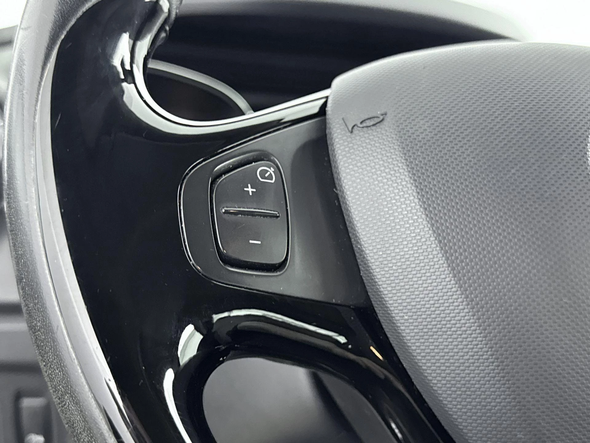 Renault-Captur-image-8