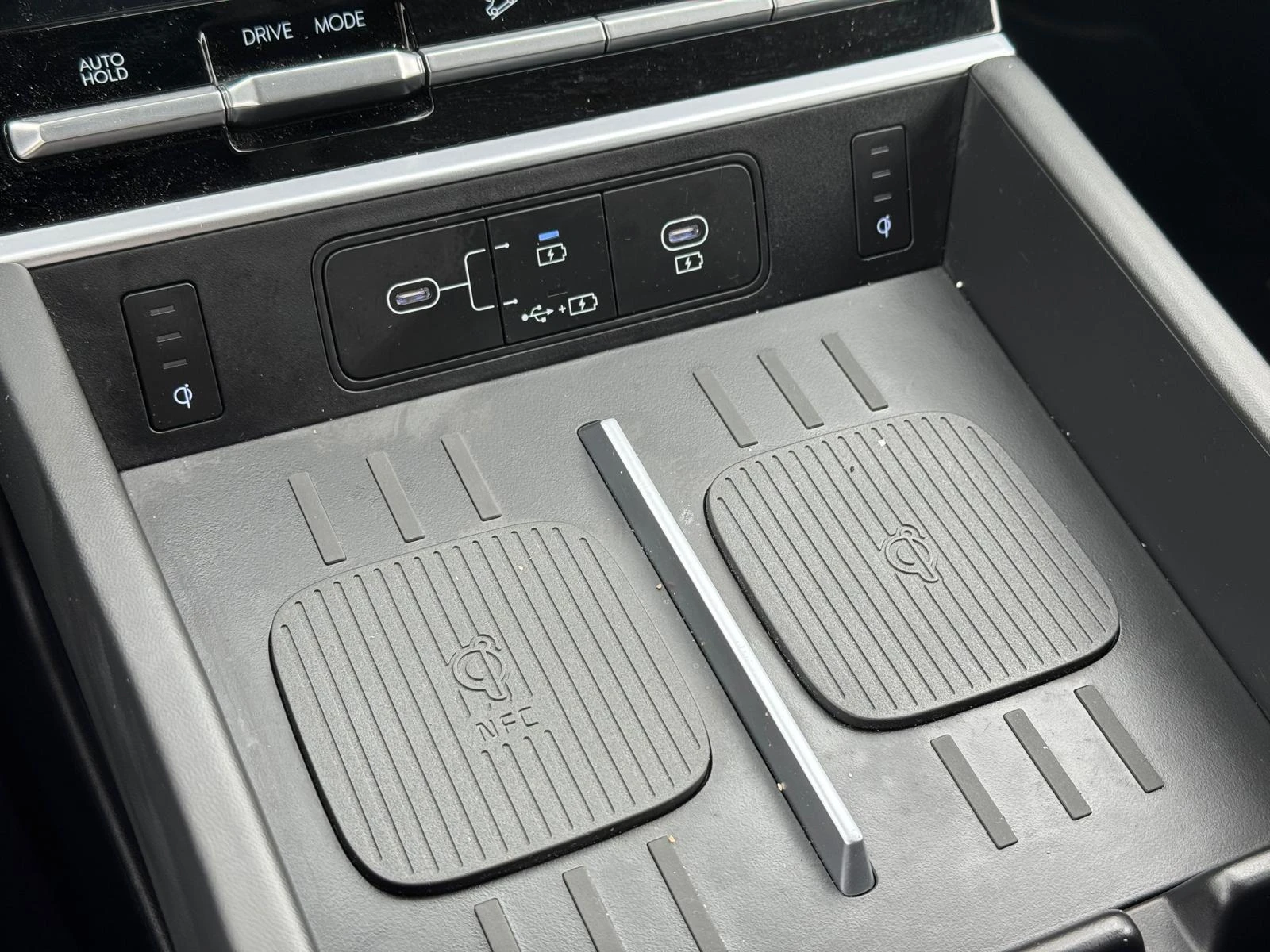 Hyundai-Santa Fe-image-16