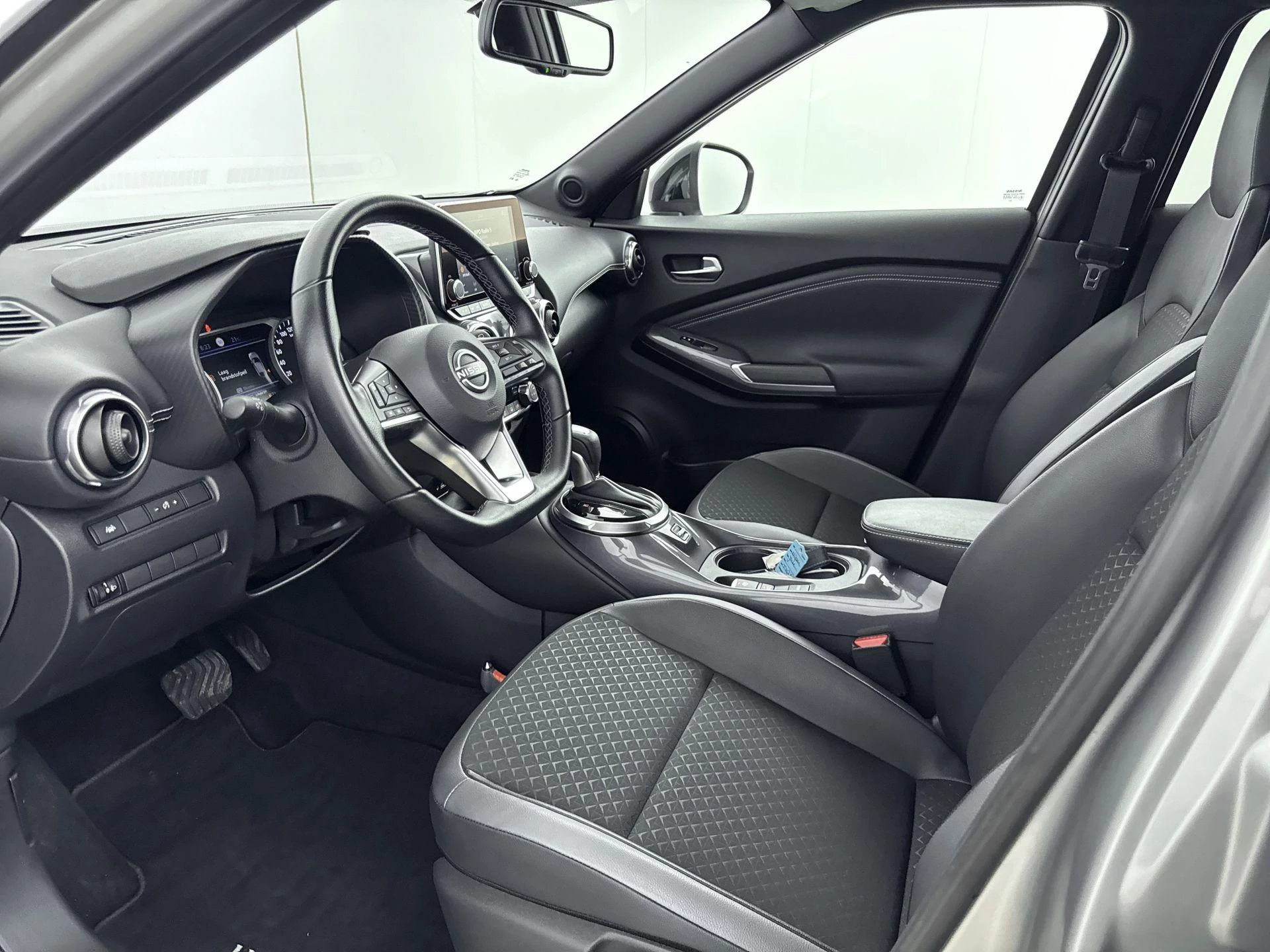 Nissan Juke 1.6 Hybrid N-Connecta 143PK