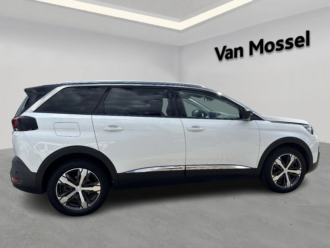 Peugeot-5008-image-4