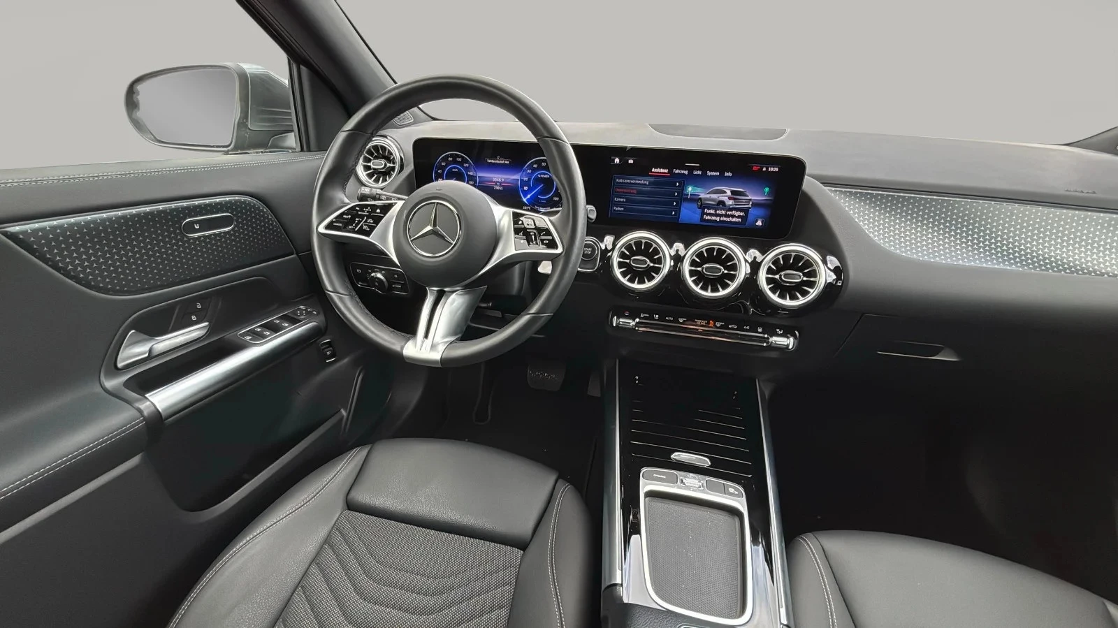 Mercedes-Benz-EQA-image-8