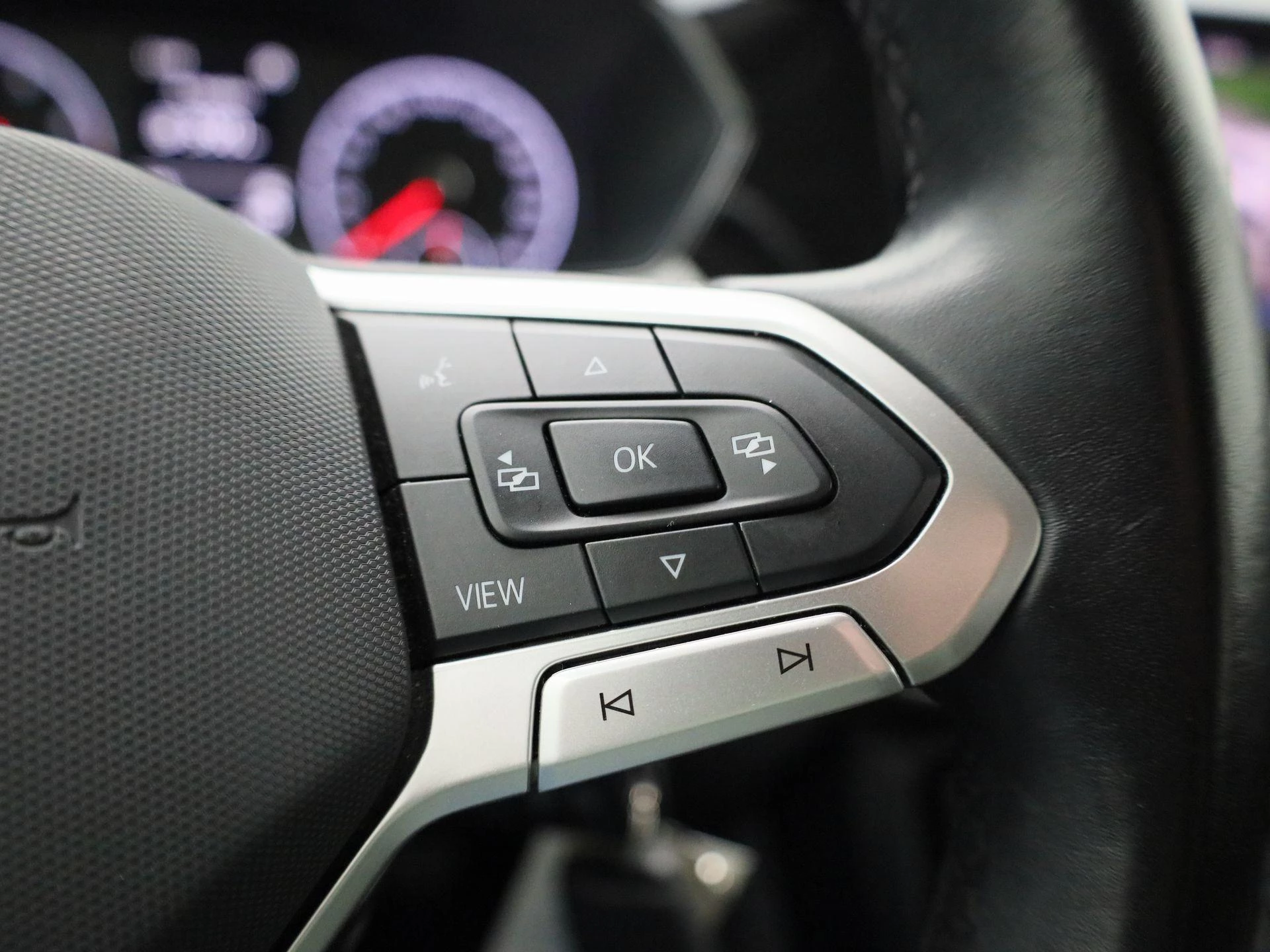 Volkswagen-T-Cross-image-24