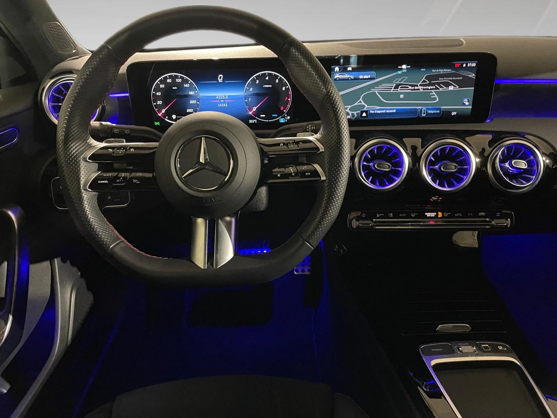 Mercedes-Benz-Classe A-image-5