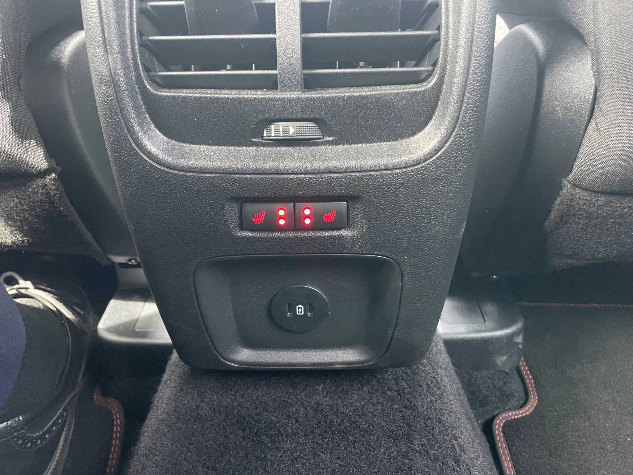 Ford Kuga ST-Line Aut.*KAM*LED-MATRIX*NAVI*GRA*WINTER-PKT.