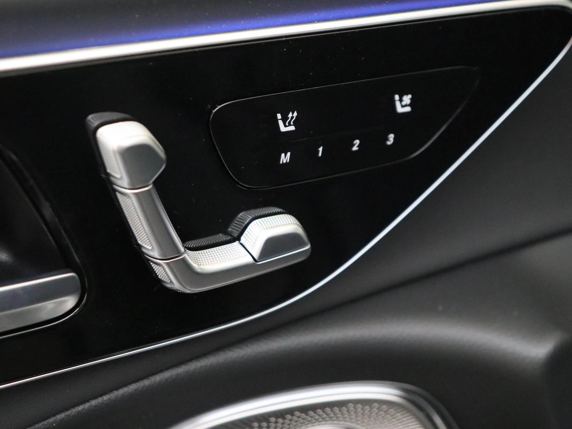 Mercedes-Benz-E-Klasse-image-24