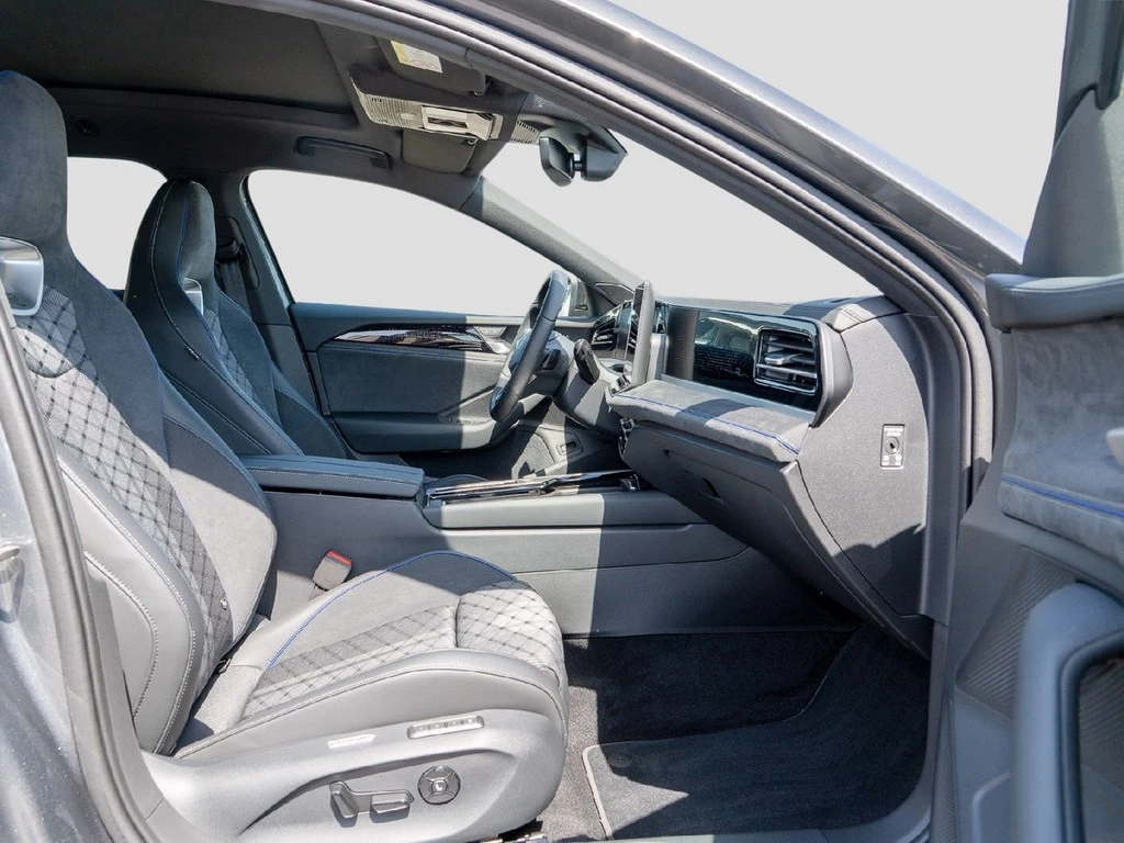 Volkswagen Passat Variant 2.0 TDI DSG R-line WWV