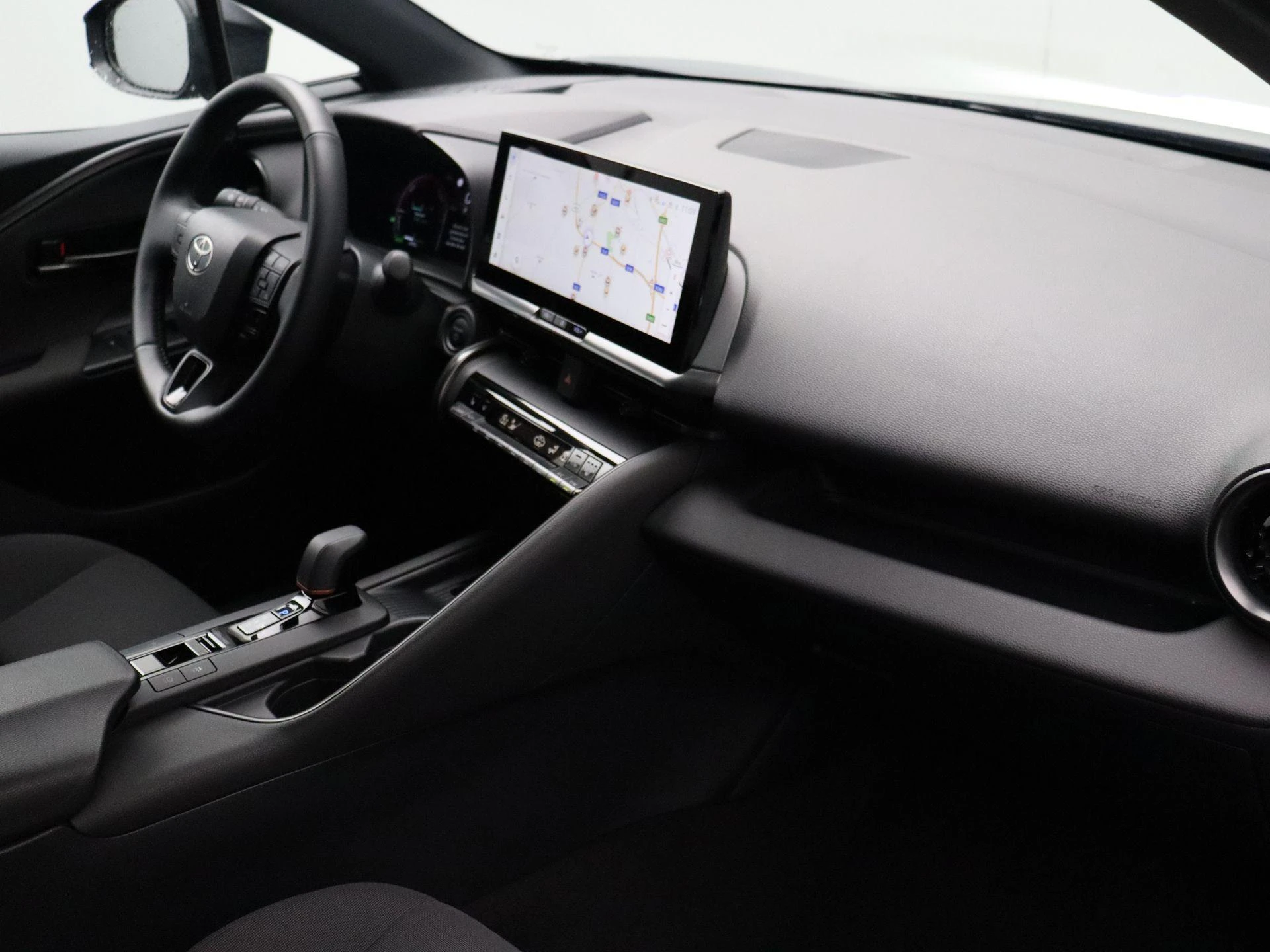 Toyota-C-HR-image-24