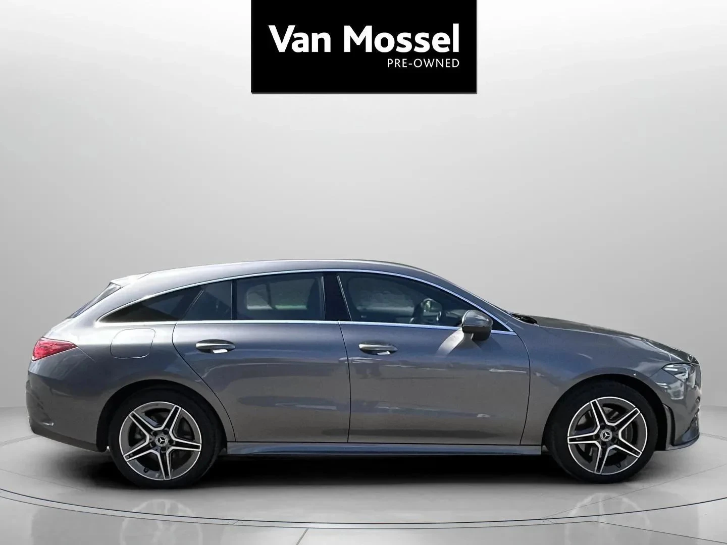 Mercedes-Benz-CLA-image-3