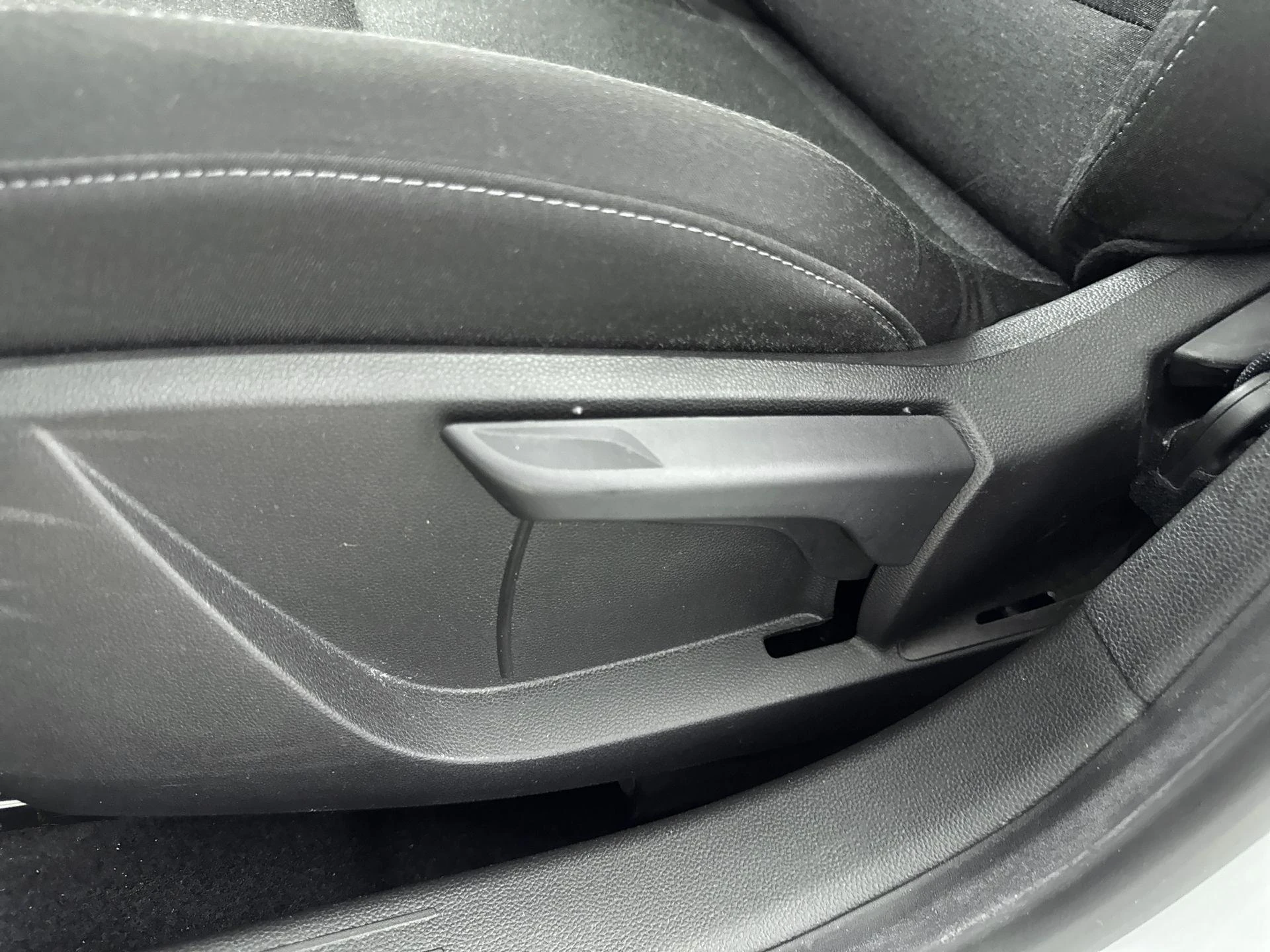 Renault-Clio-image-17