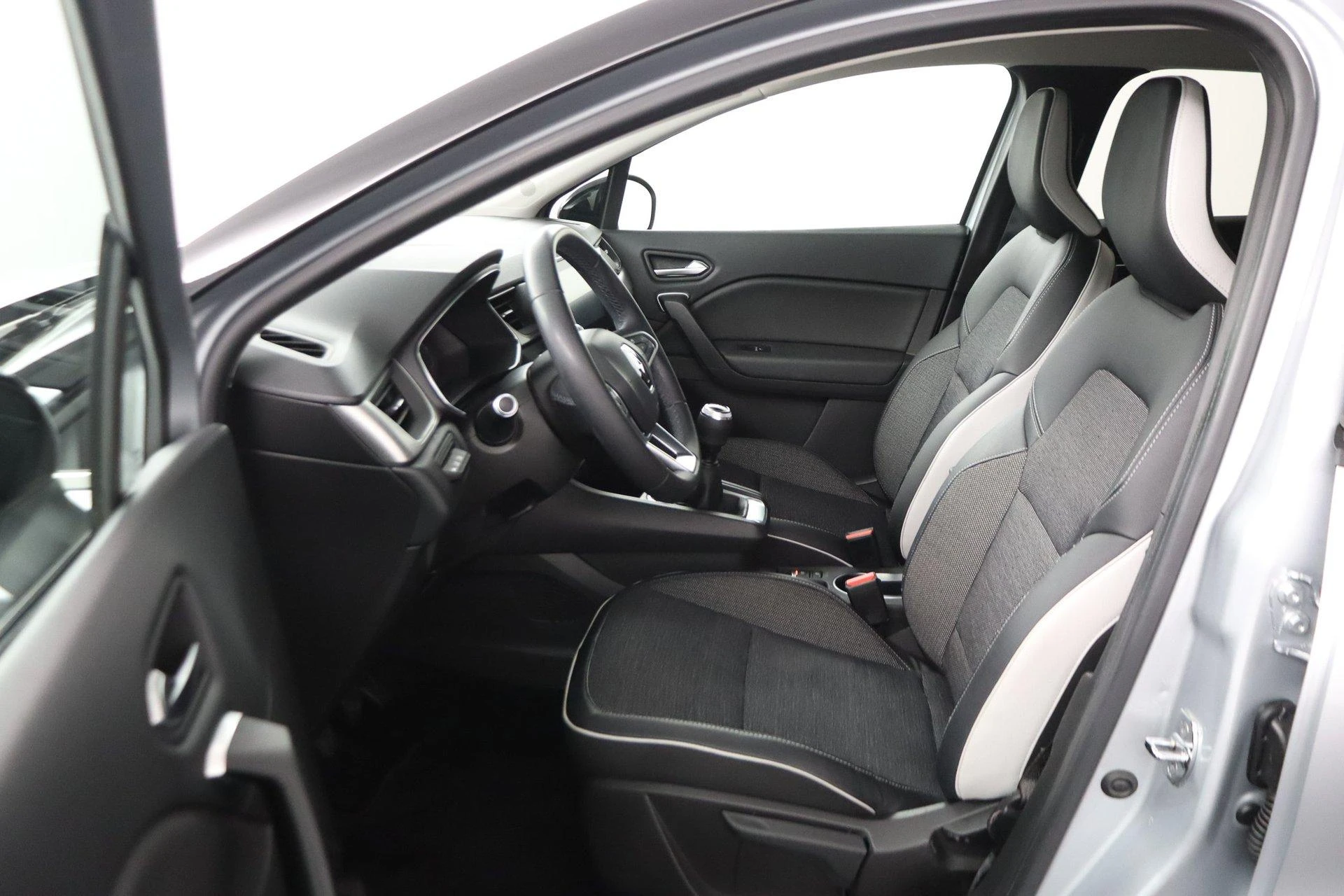 Renault-Captur-image-14