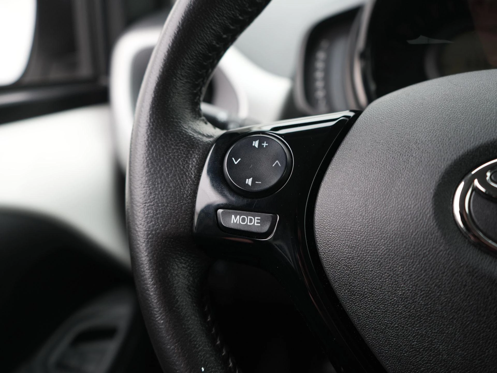 Toyota Aygo 1.0 VVT-i x-sport