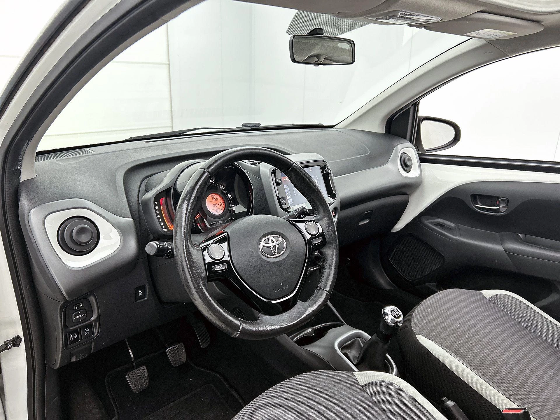 Toyota-Aygo-image-21