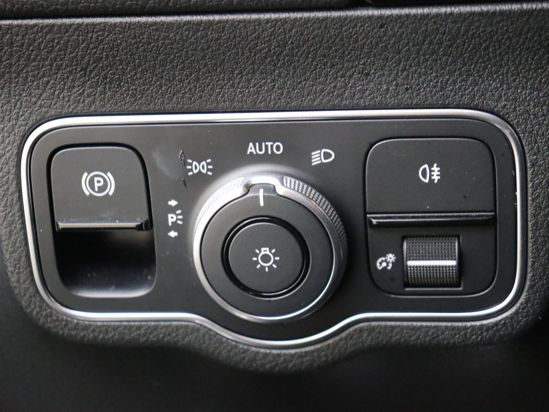 Mercedes-Benz-B-Klasse-image-22