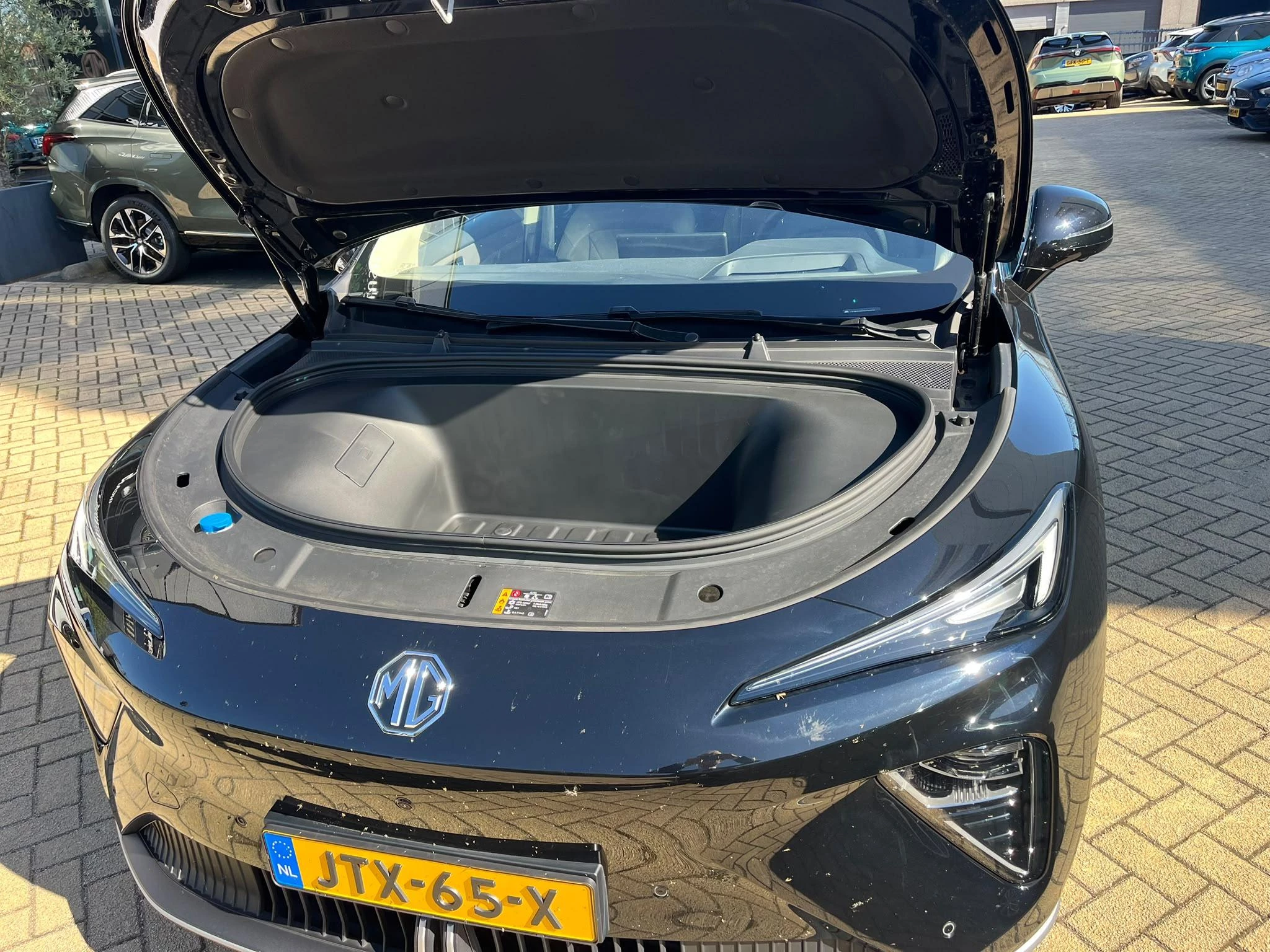 MG MGS6 Luxury 4WD 77 kWh