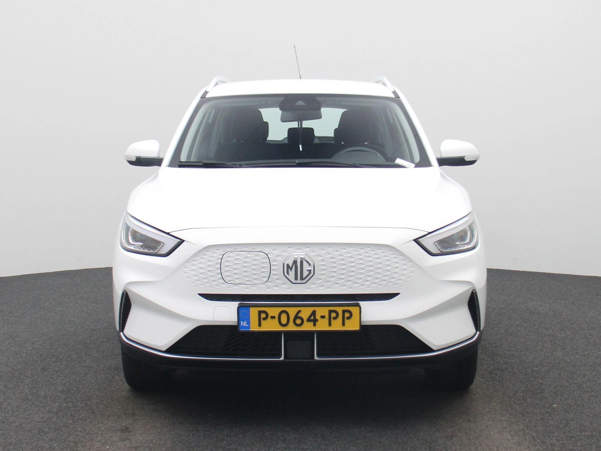 MG-ZS EV-image-3