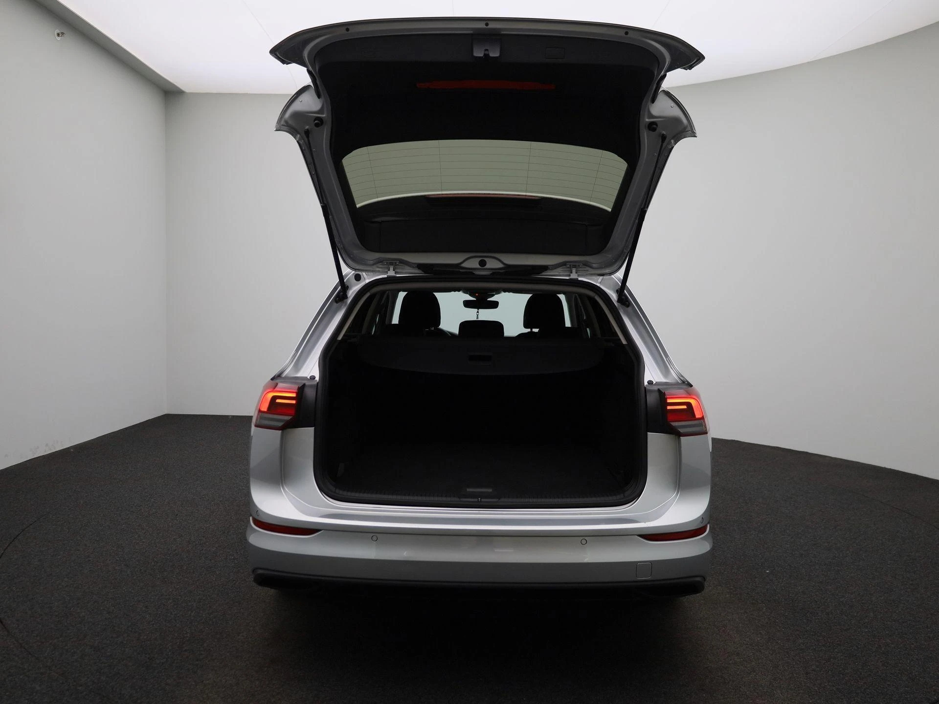Volkswagen Golf Variant 1.0 eTSI Life Business
