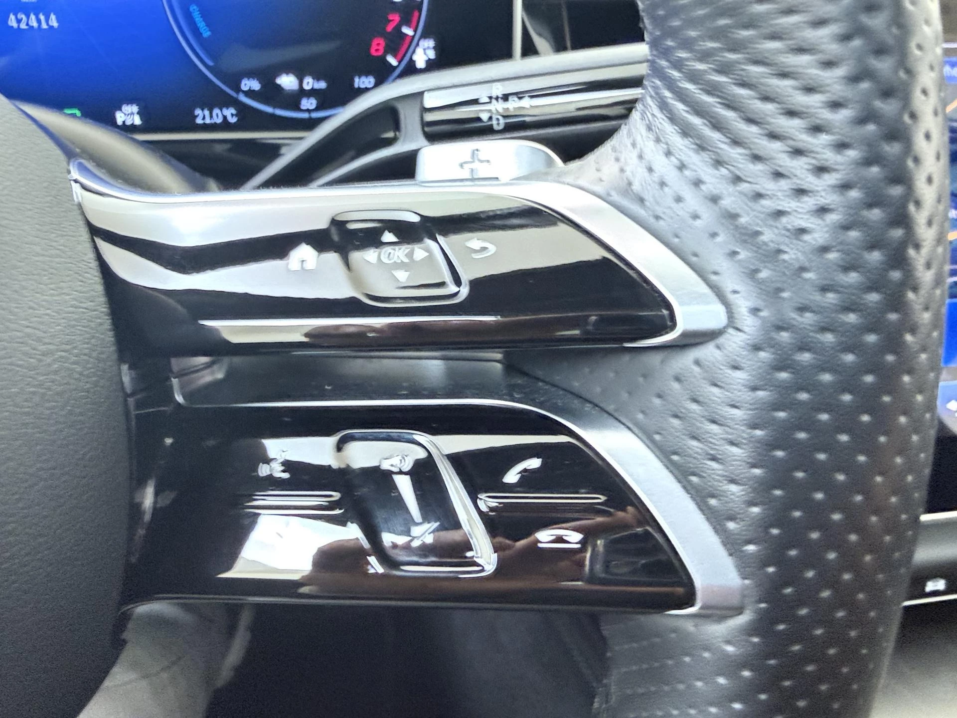 Mercedes-Benz-E-Klasse-image-13