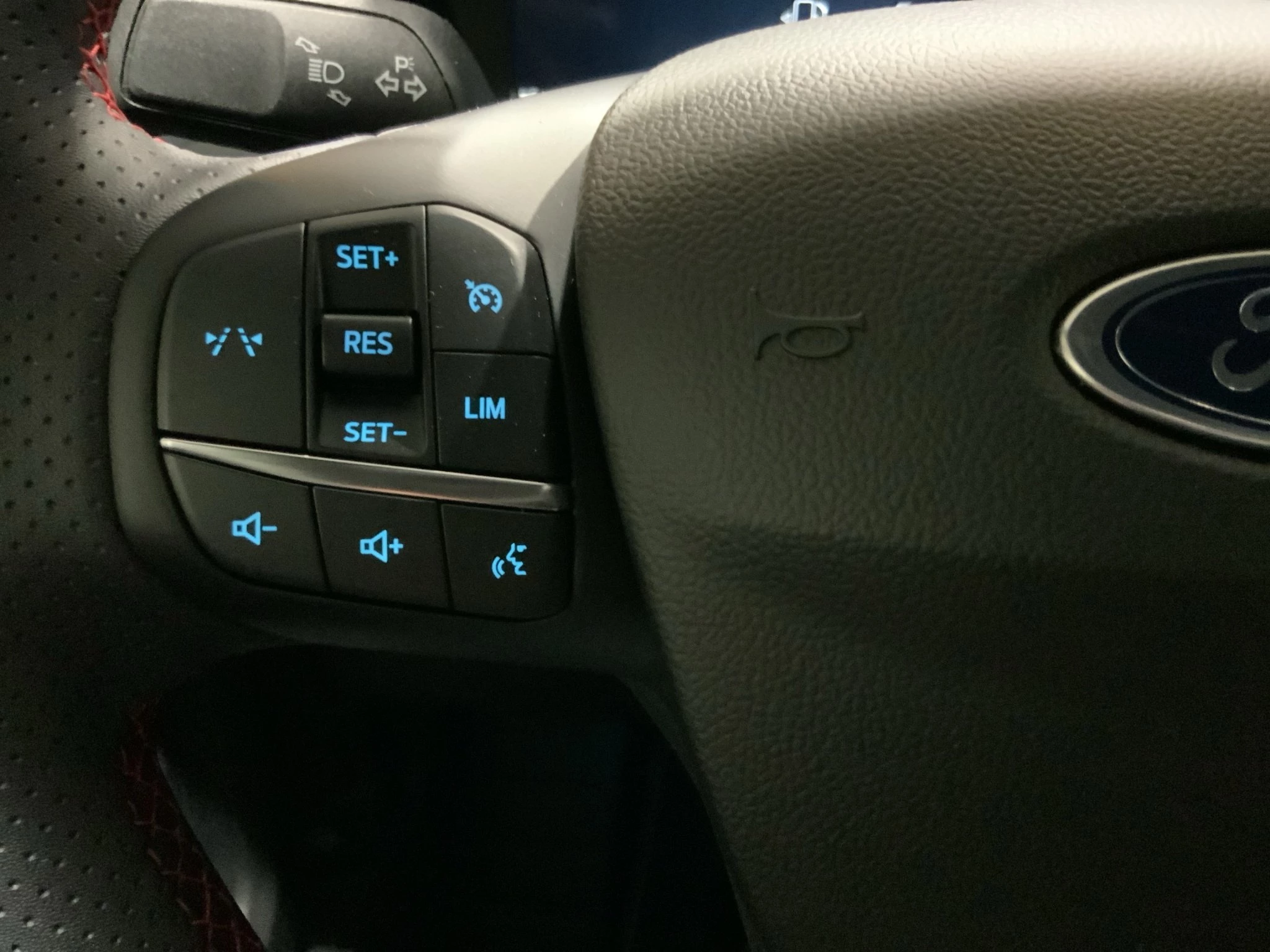 Ford Kuga ST-Line Aut.*KAM*LED-MATRIX*NAVI*GRA*WINTER-PKT.