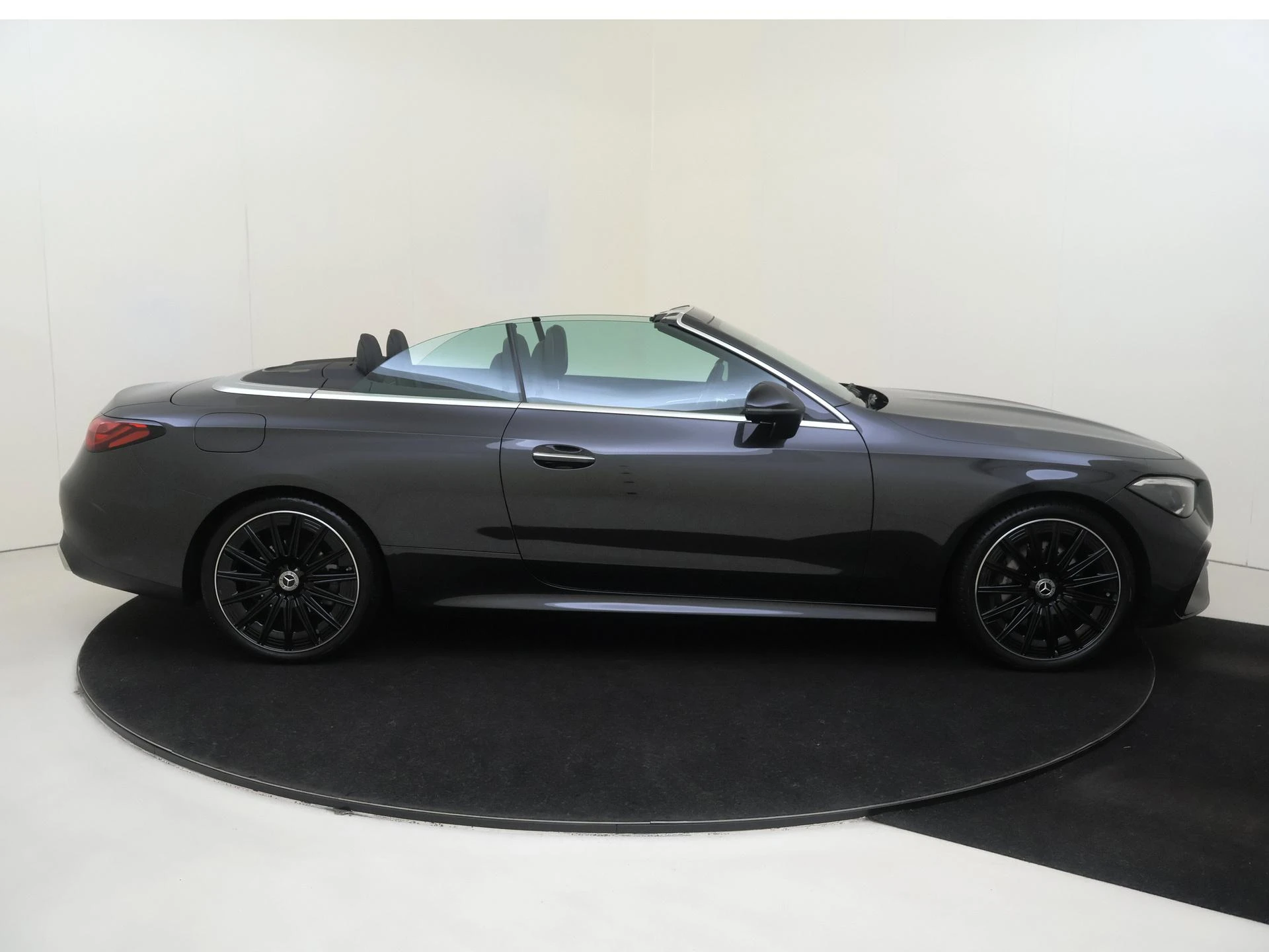 Mercedes-Benz-CLE-image-8