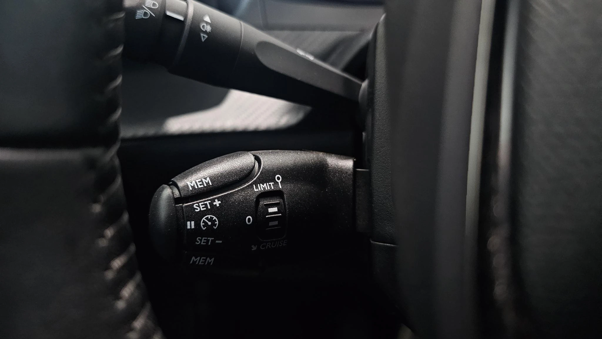 Peugeot-208-image-11