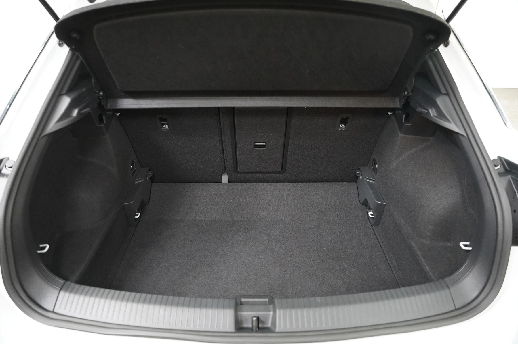 Volkswagen-T-Roc-image-12
