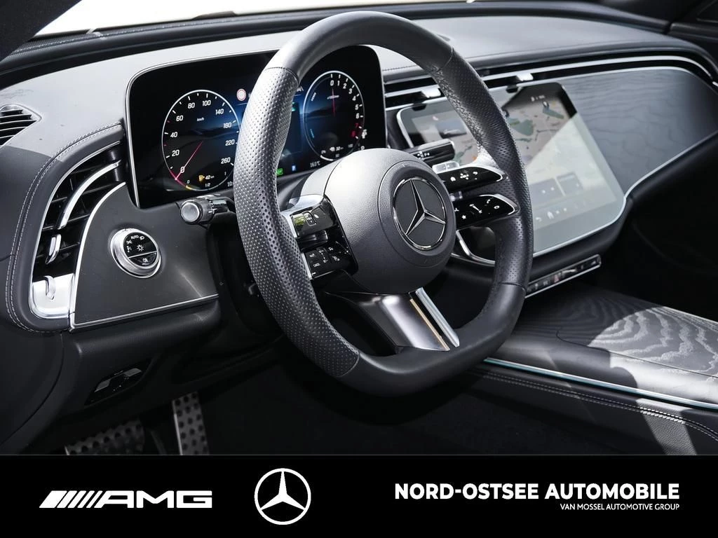 Mercedes-Benz E-Klasse 300 e 4M AMG AHK NIGHT DISTRO BURMESTER 360° AMG Line