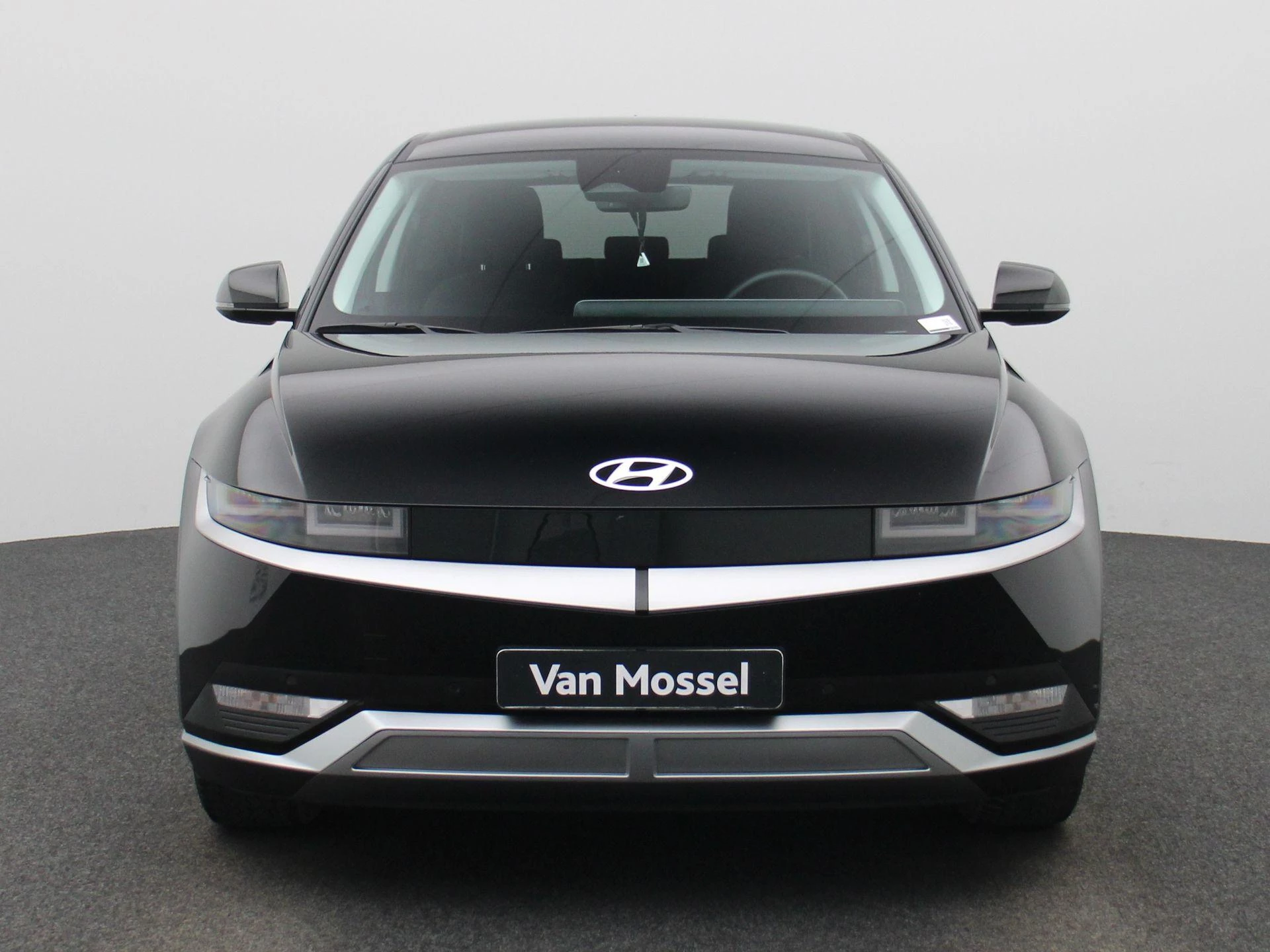 Hyundai-IONIQ 5-image-2