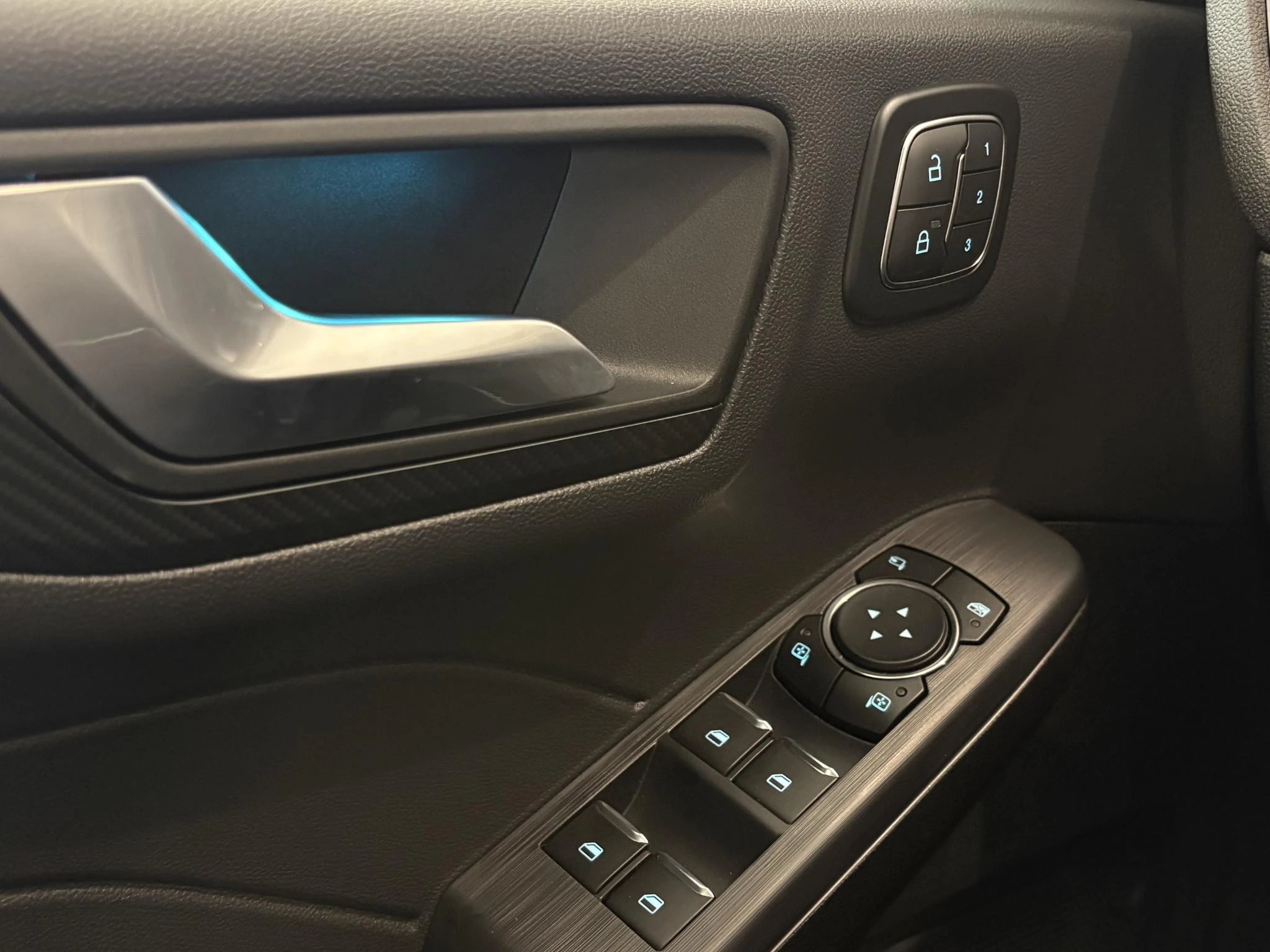 Ford-Kuga-image-29
