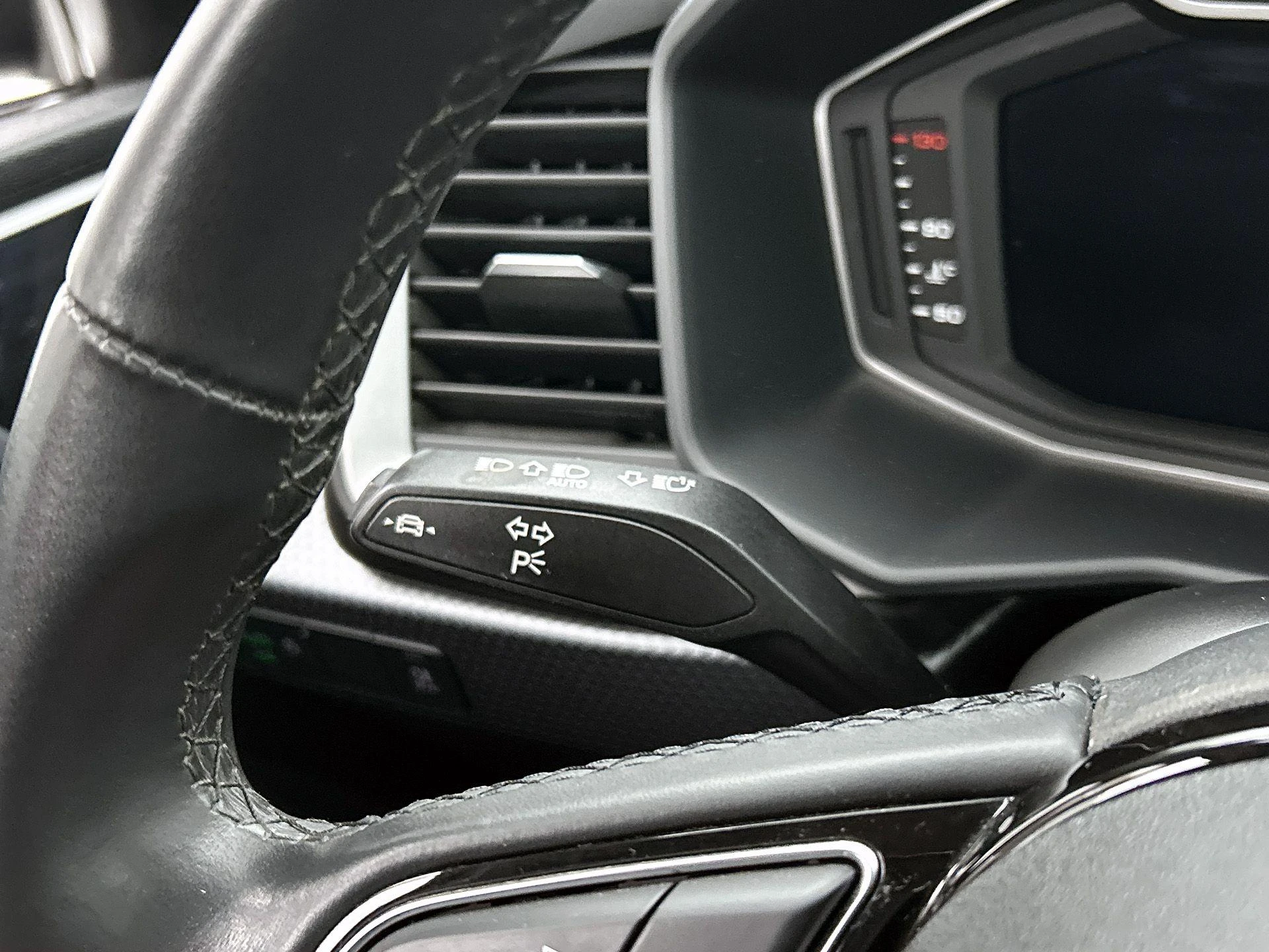 Audi-A1 Sportback-image-9