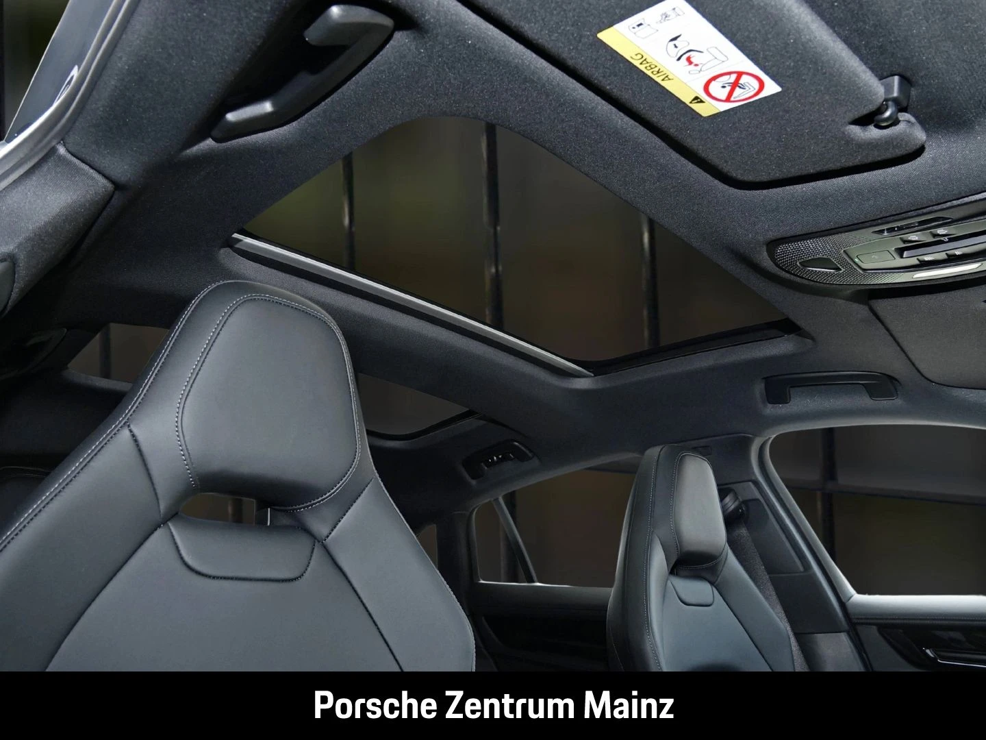 Porsche-Panamera-image-23
