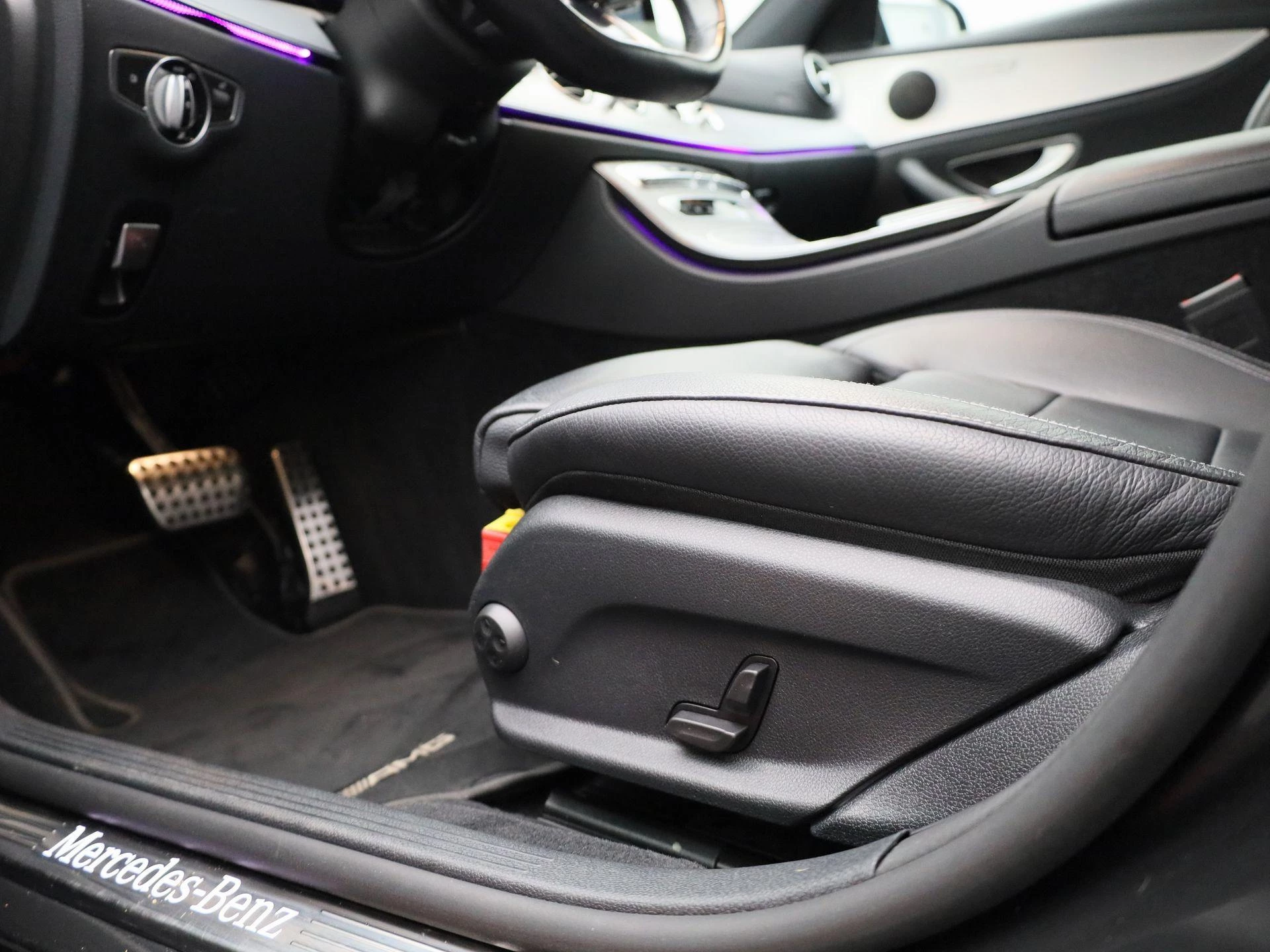 Mercedes-Benz-Classe E-image-29