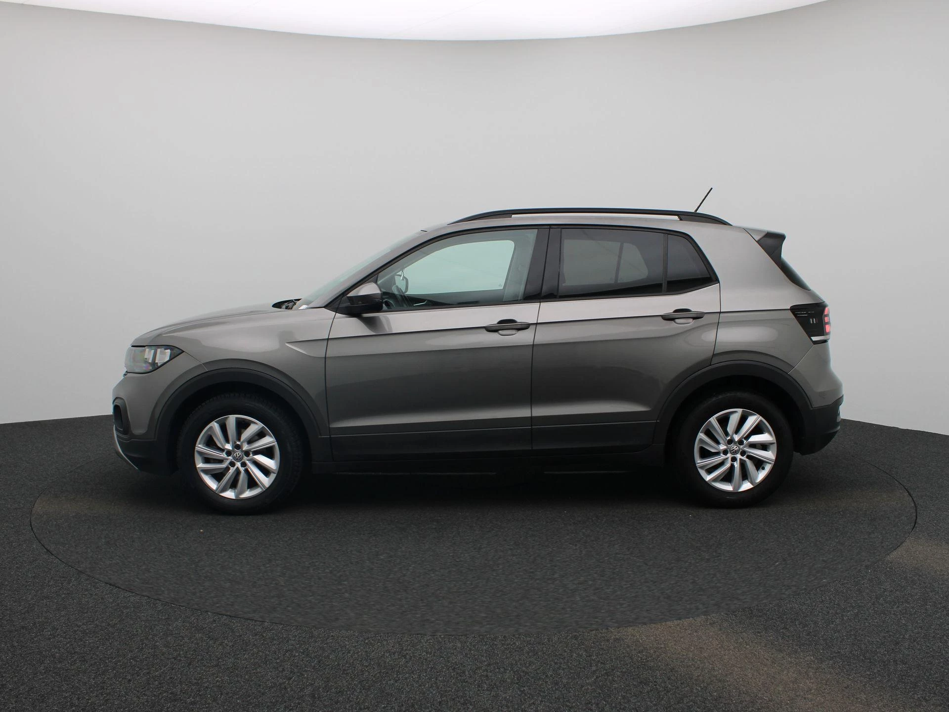 Volkswagen-T-Cross-image-3