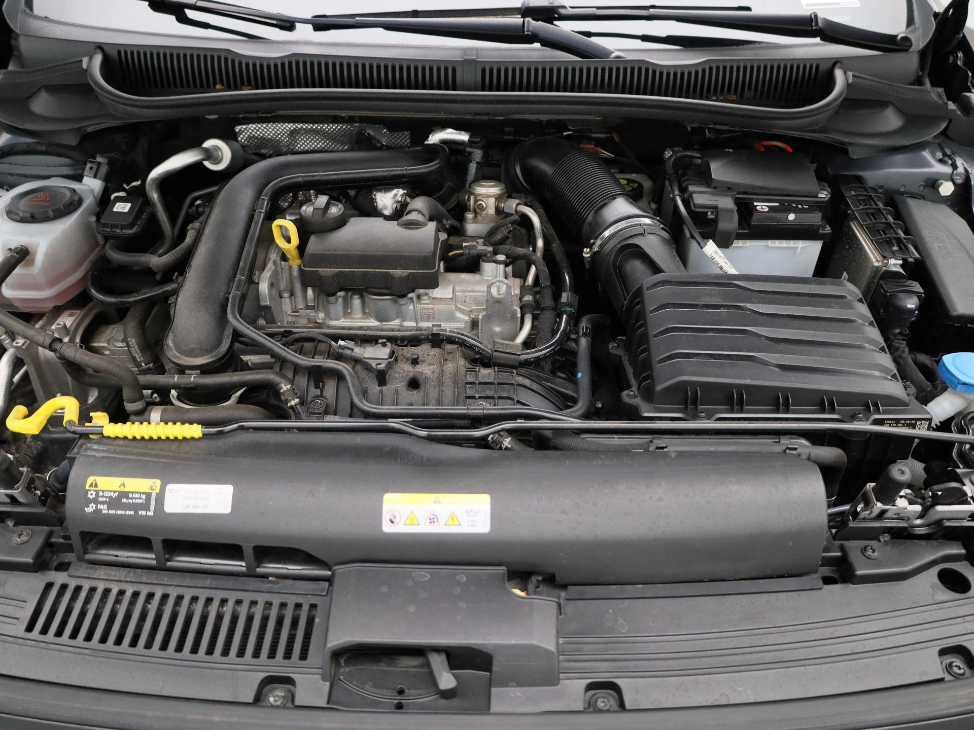 Volkswagen-Polo-image-30