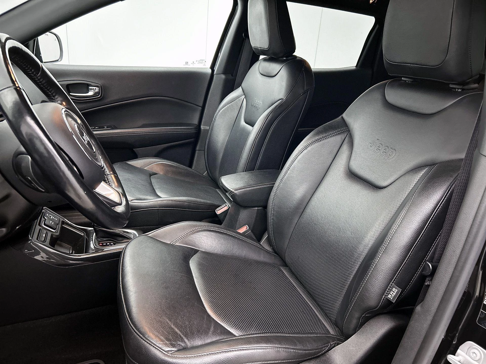 Jeep-Compass-image-1