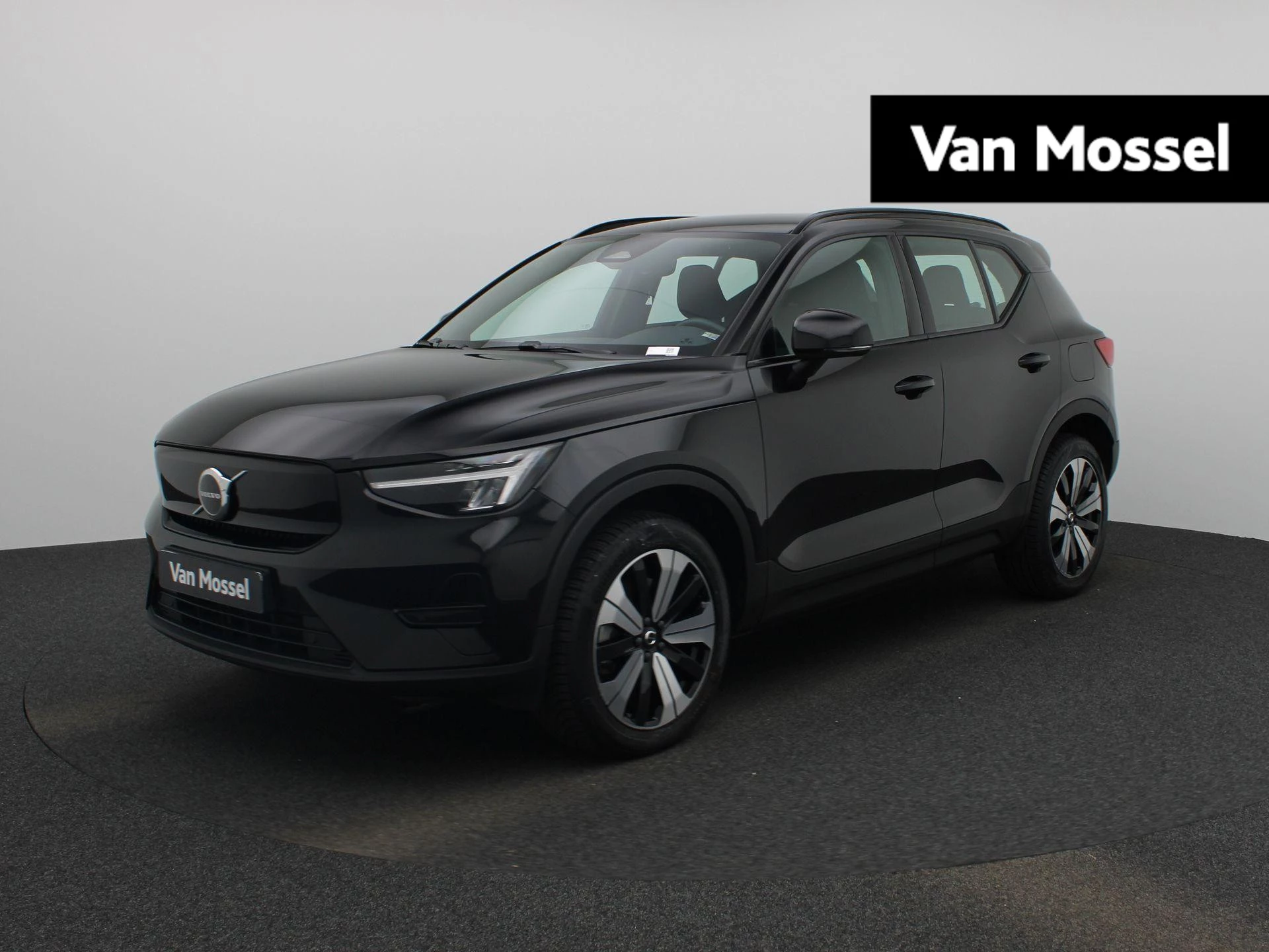 Volvo-XC40-image-0