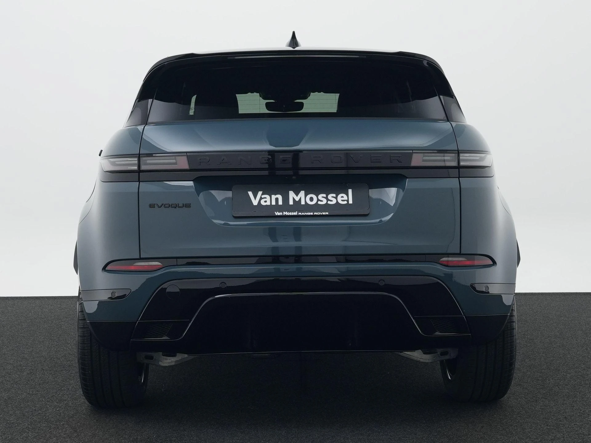 Land Rover-Range Rover Evoque-image-5