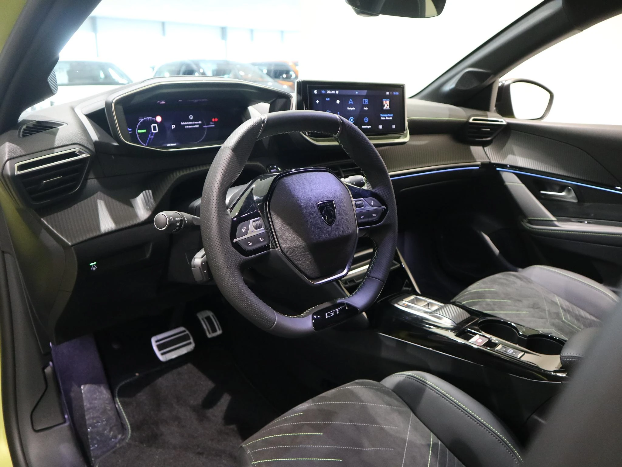 Peugeot-e-208-image-4