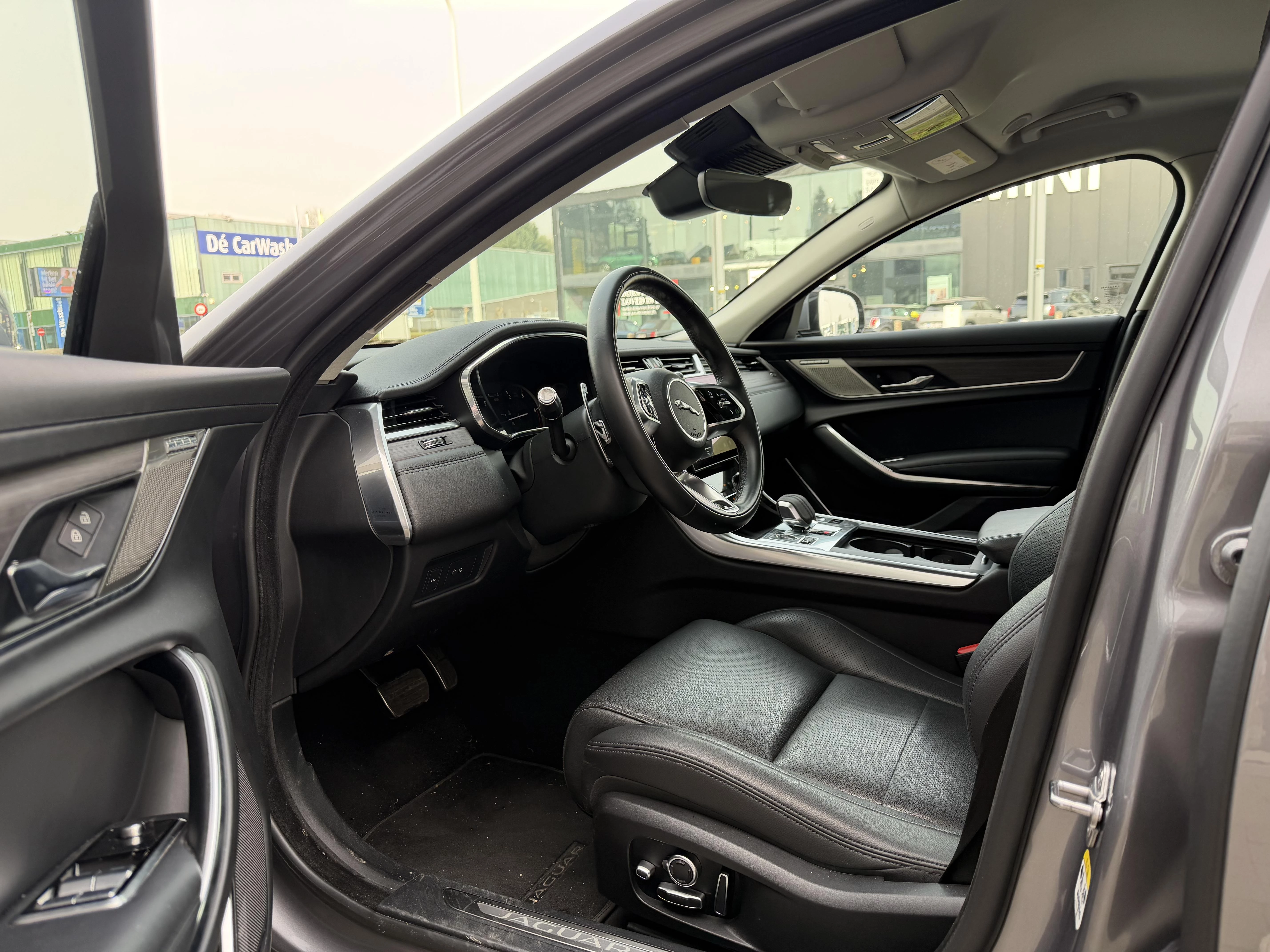 Jaguar XF D200 SE AWD