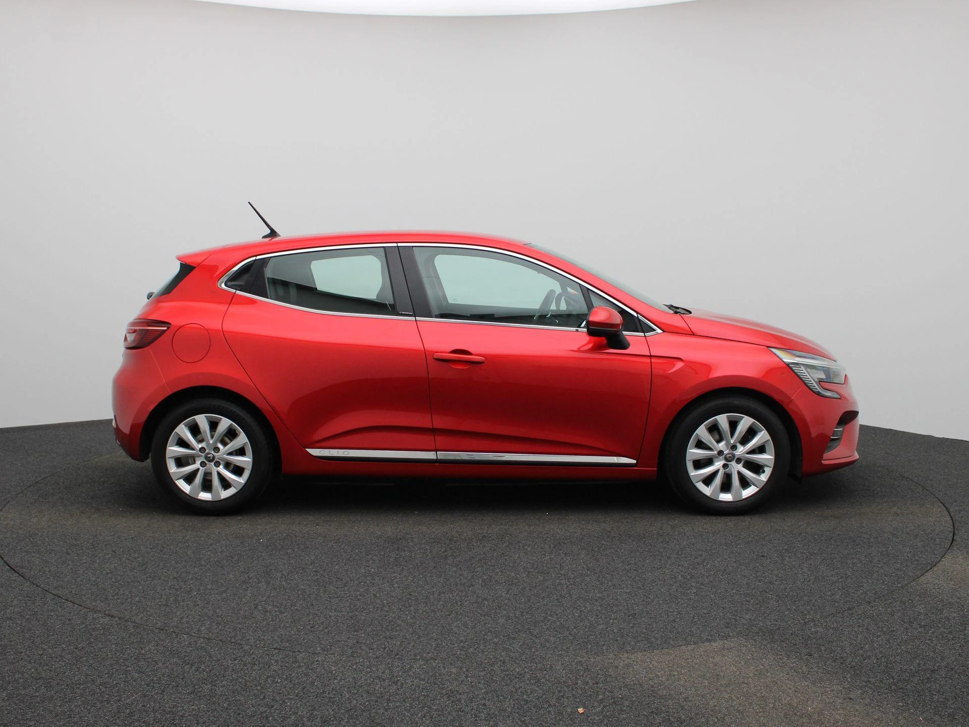 Renault-Clio-image-5