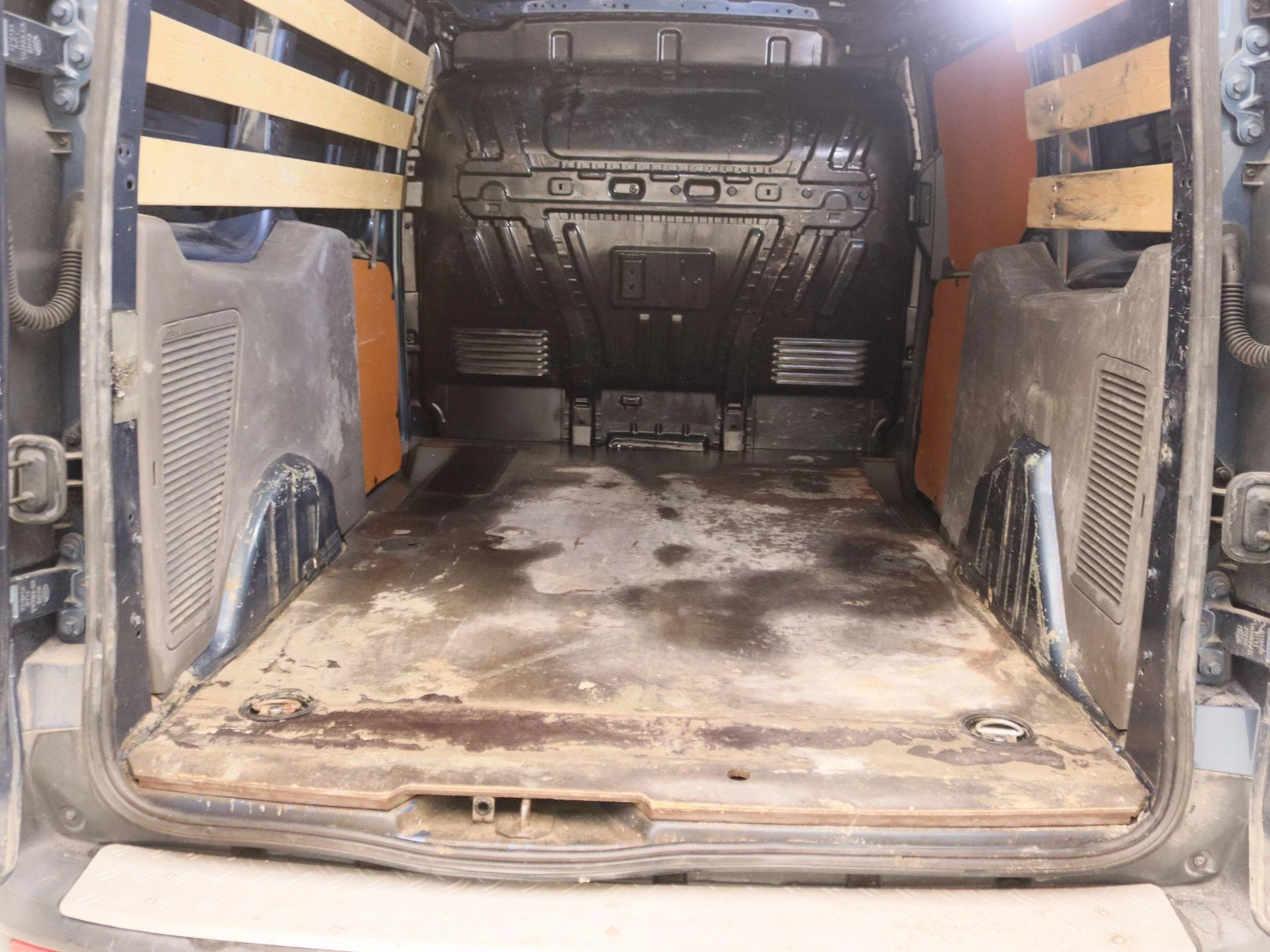 Ford-Transit Connect-image-12