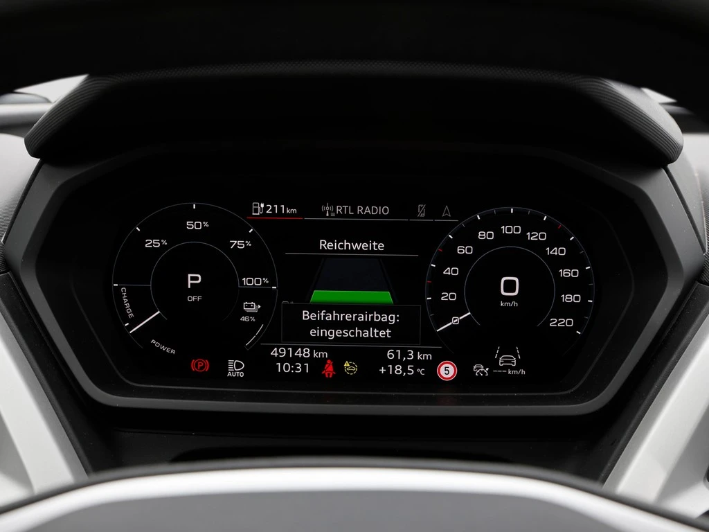 Audi Q4 e-tron 40 /MatrixLED/Navi/Pano/RFK/ACC