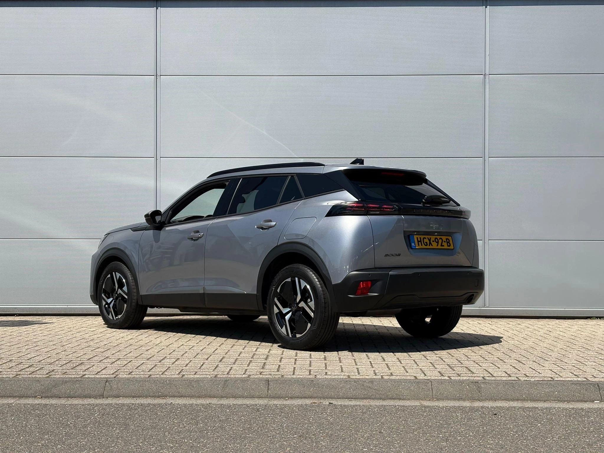 Peugeot 2008 1.2 PureTech 100 Allure