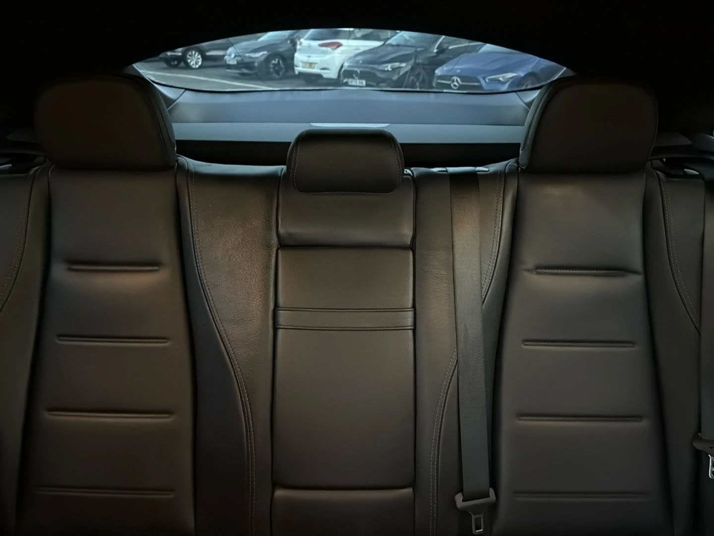 Mercedes-Benz-GLE-image-8