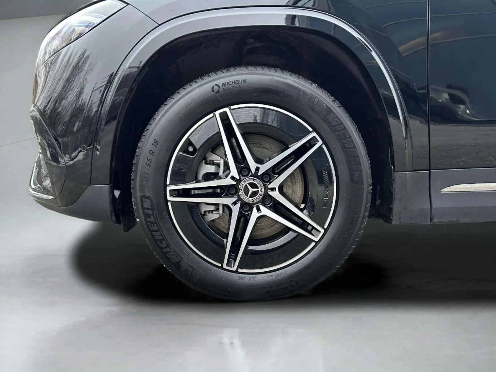 Mercedes-Benz-EQA-image-8